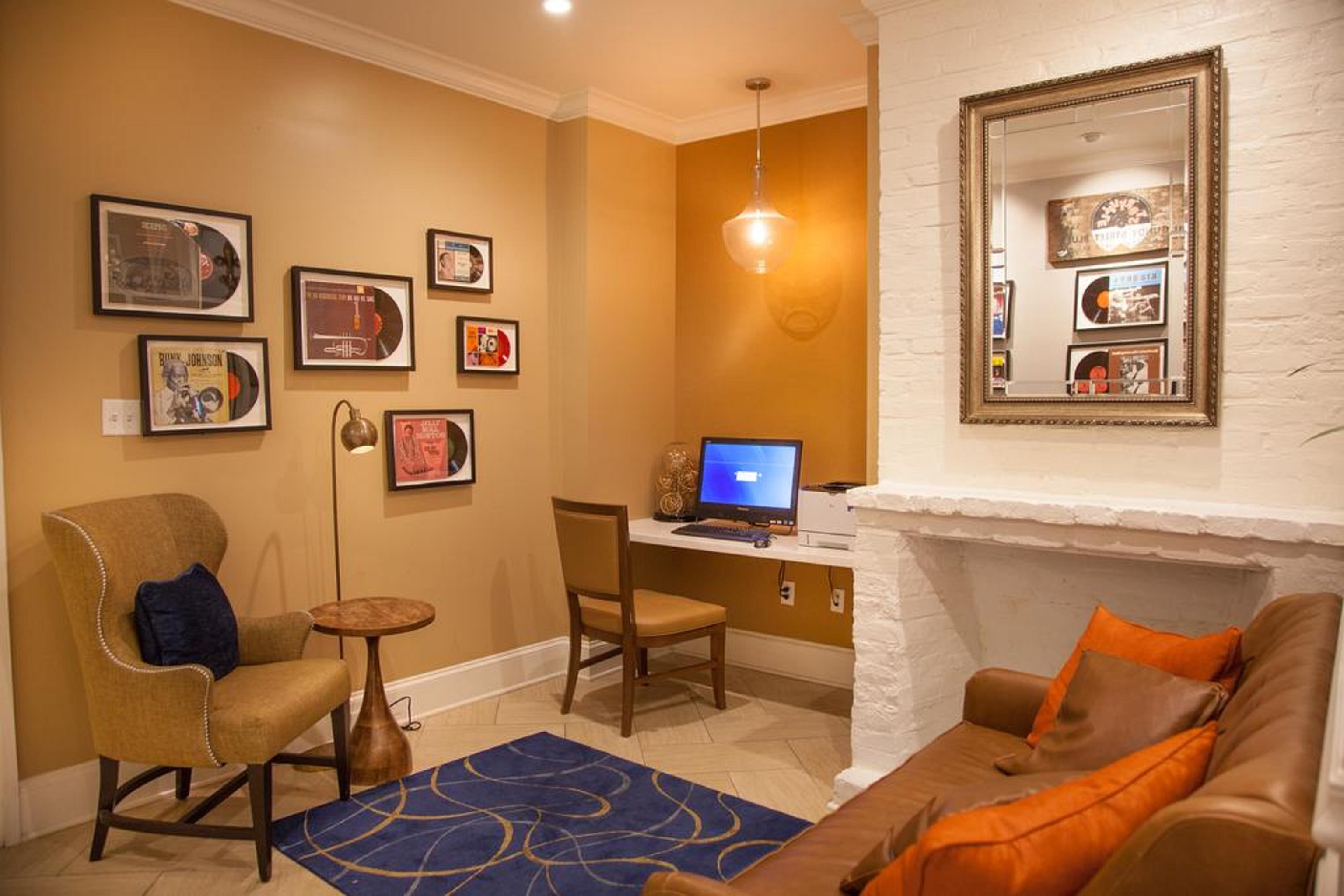 Hotel St. Pierre French Quarter Новый Орлеан Экстерьер фото