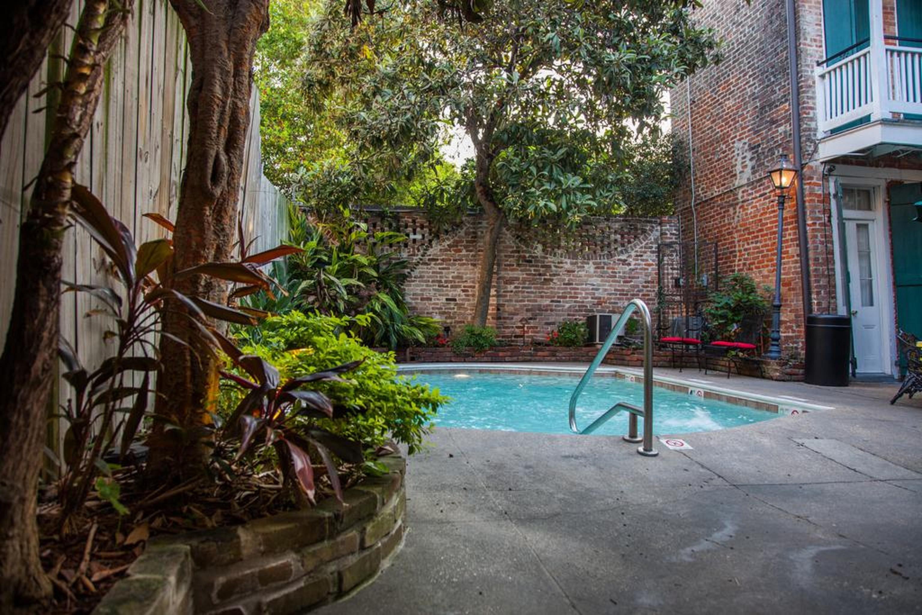 Hotel St. Pierre French Quarter Новый Орлеан Экстерьер фото