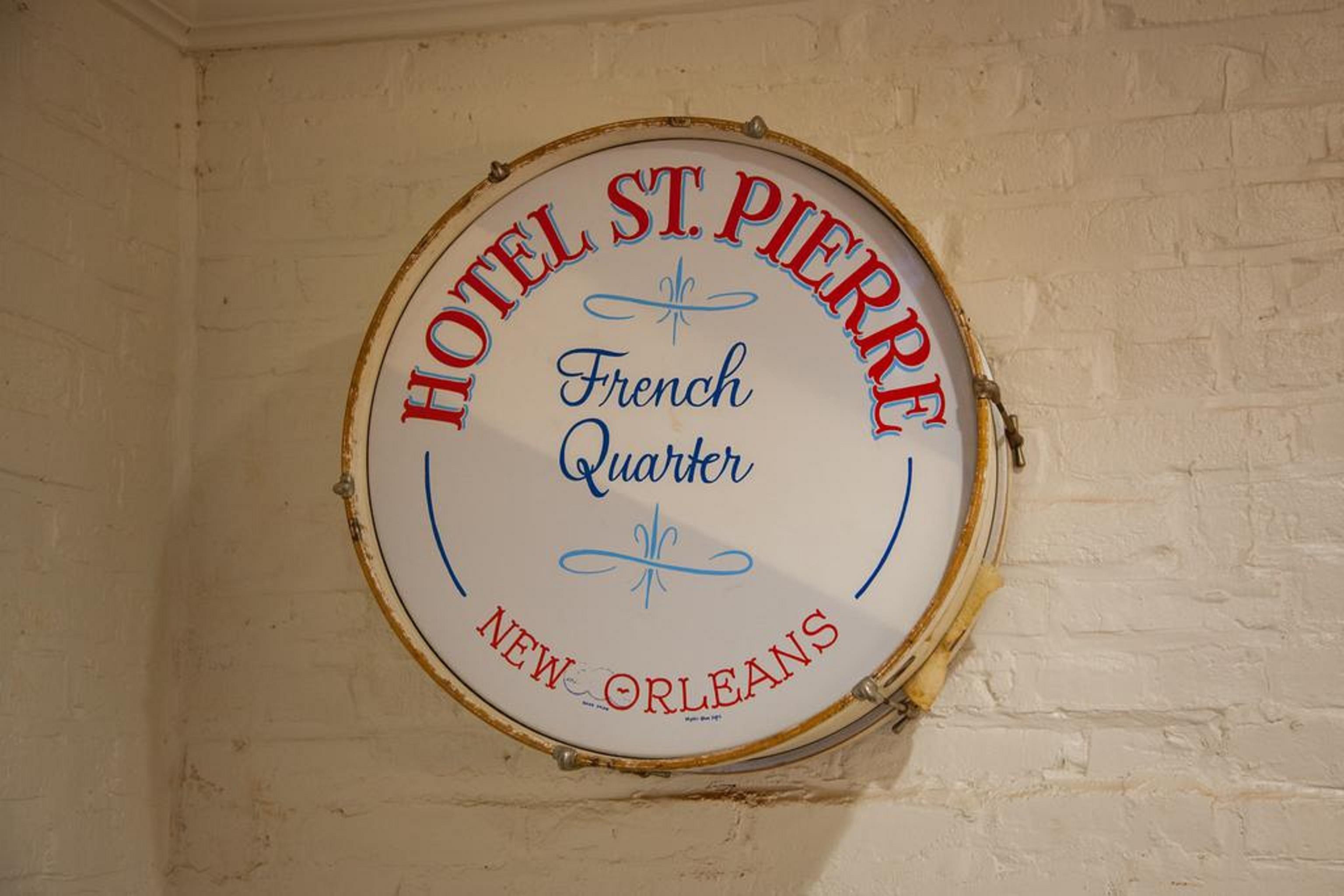 Hotel St. Pierre French Quarter Новый Орлеан Экстерьер фото