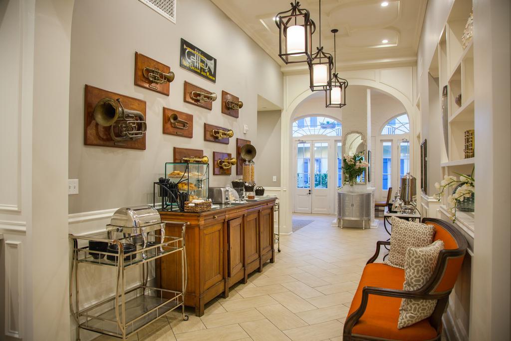 Hotel St. Pierre French Quarter Новый Орлеан Экстерьер фото